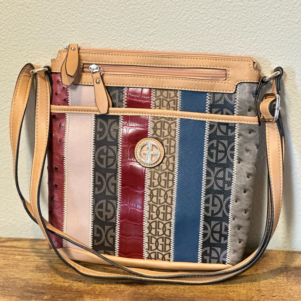 Crossbody bag Giani Bernini